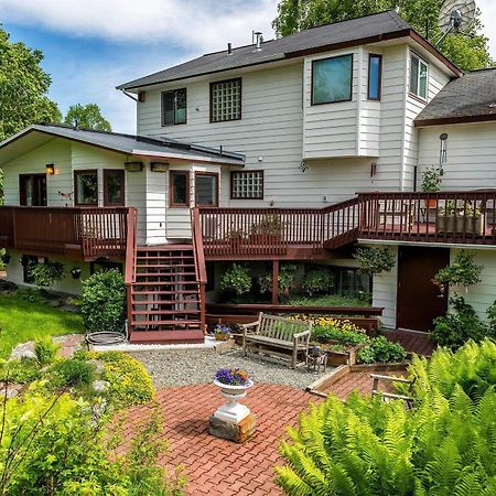 Camai Bed And Breakfast Анкоридж Экстерьер фото