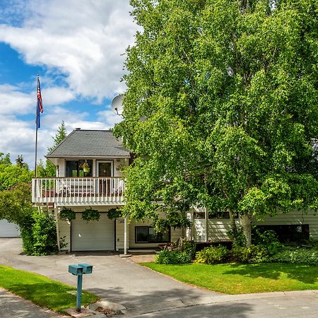 Camai Bed And Breakfast Анкоридж Экстерьер фото